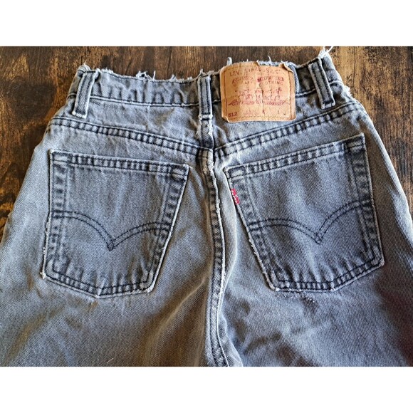 Vintage Levi's 512 Slim Fit Tapered Jeans Short - Picture 5 of 12